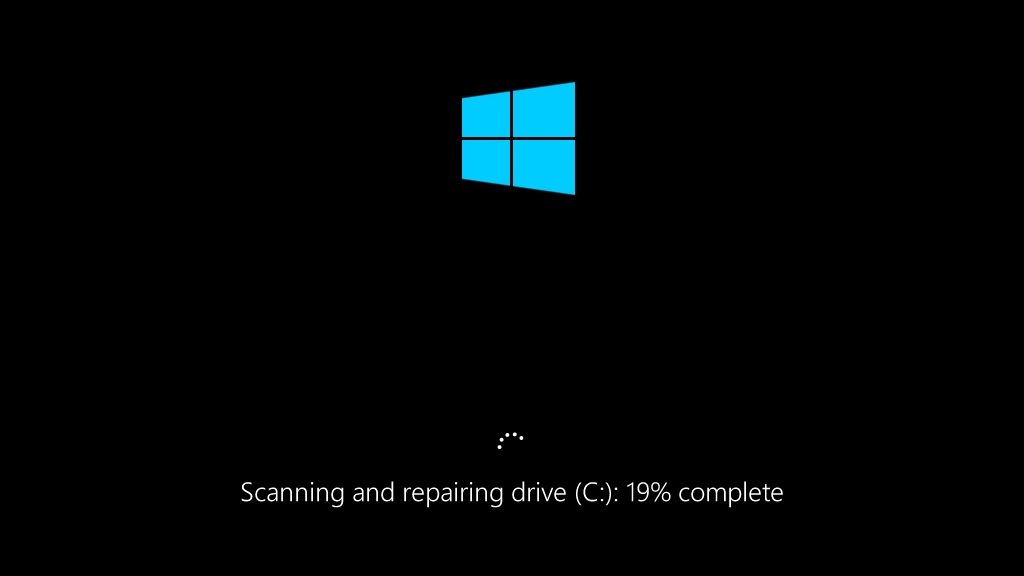 Что делать при ошбки Scanning and repairing drive в Windows 10